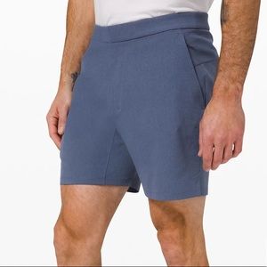 Lululemon City to Beach Short 7” in Ink Blue